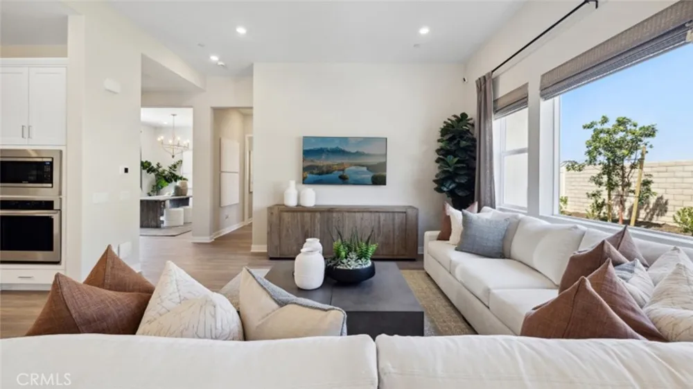 25560 Camino Canoa Valencia, CA 91354