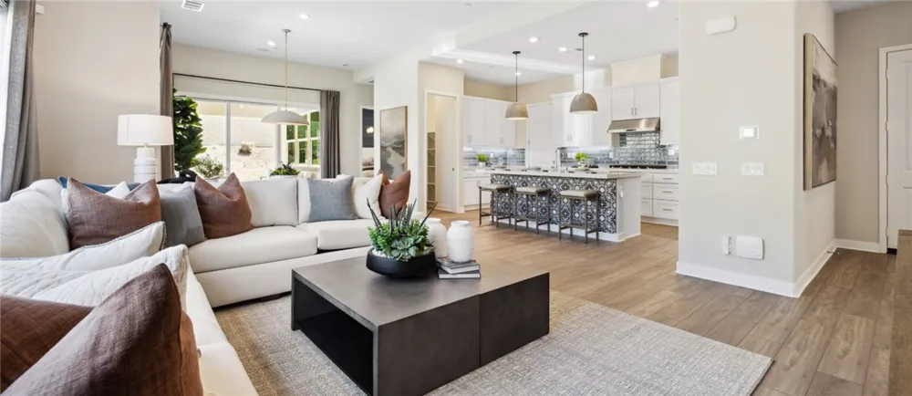 25560 Camino Canoa Valencia, CA 91354
