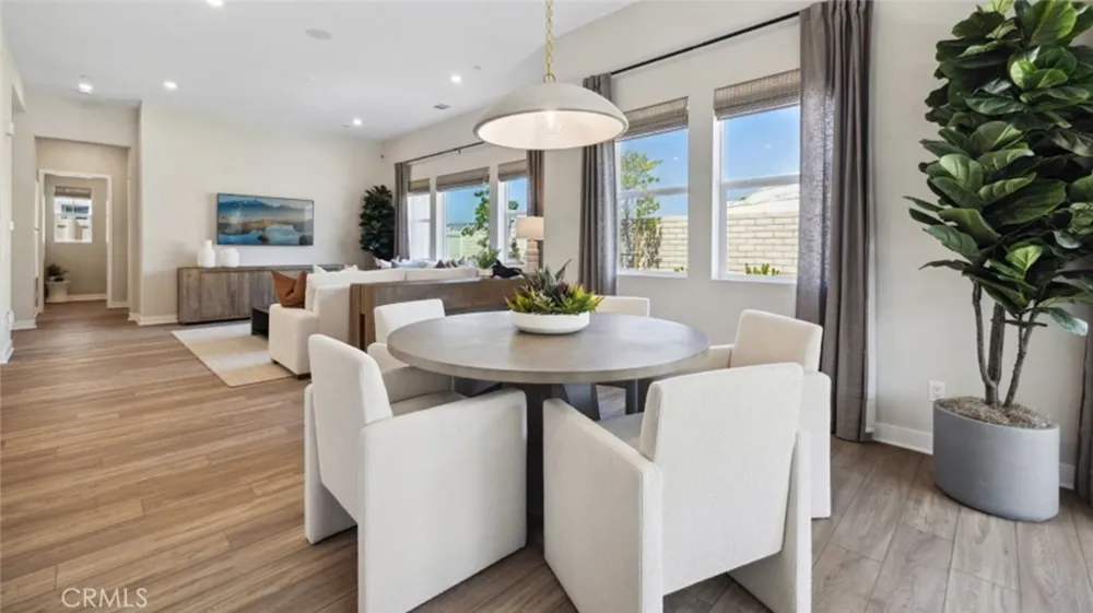 25560 Camino Canoa Valencia, CA 91354