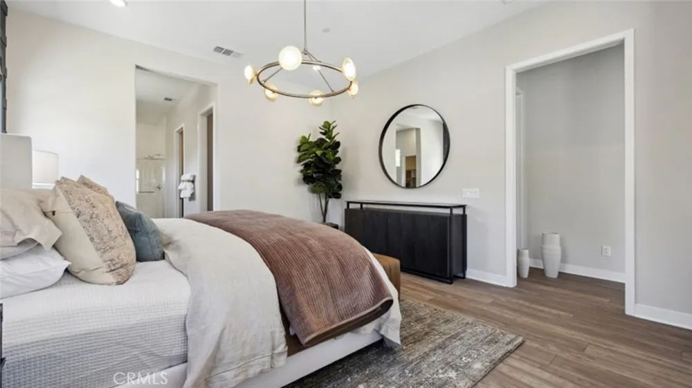 25560 Camino Canoa Valencia, CA 91354
