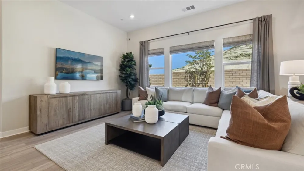 25560 Camino Canoa Valencia, CA 91354