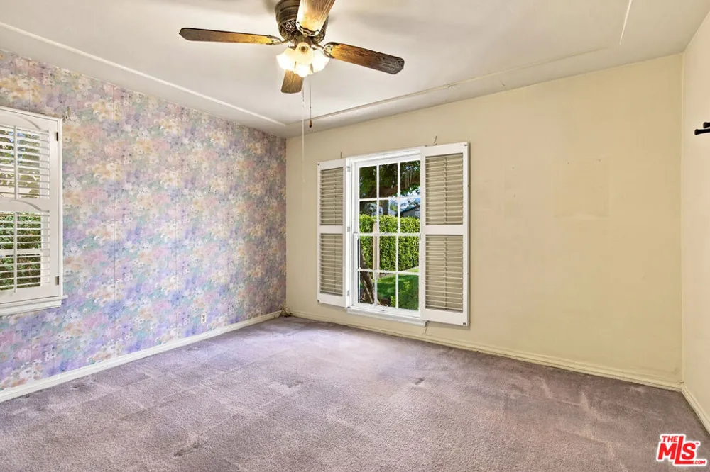 5031 Nagle Avenue Los Angeles, CA 91423