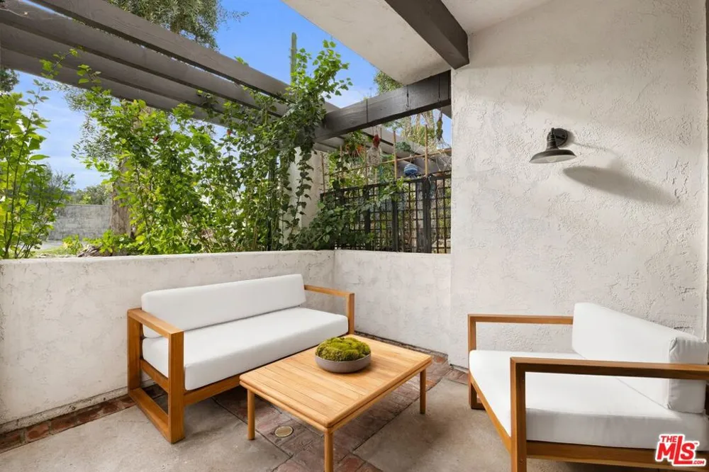 1618 Michael Lane Los Angeles, CA 90272
