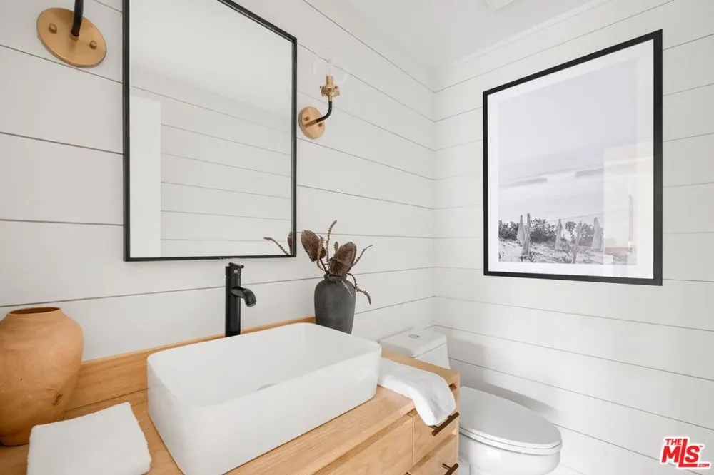 1618 Michael Lane Los Angeles, CA 90272