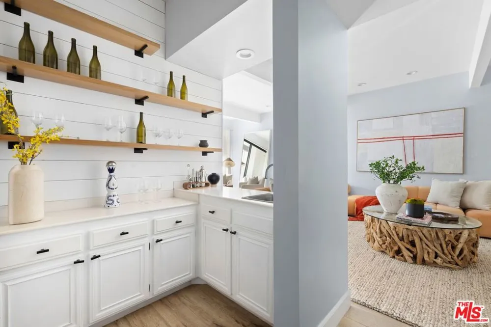 1618 Michael Lane Los Angeles, CA 90272