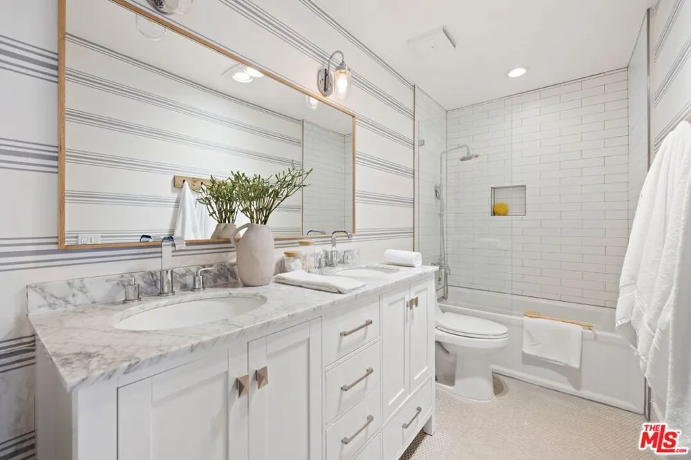 1618 Michael Lane Los Angeles, CA 90272