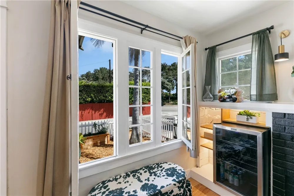 719 Columbia Place Torrance, CA 90501