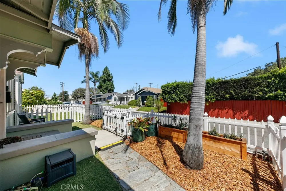 719 Columbia Place Torrance, CA 90501
