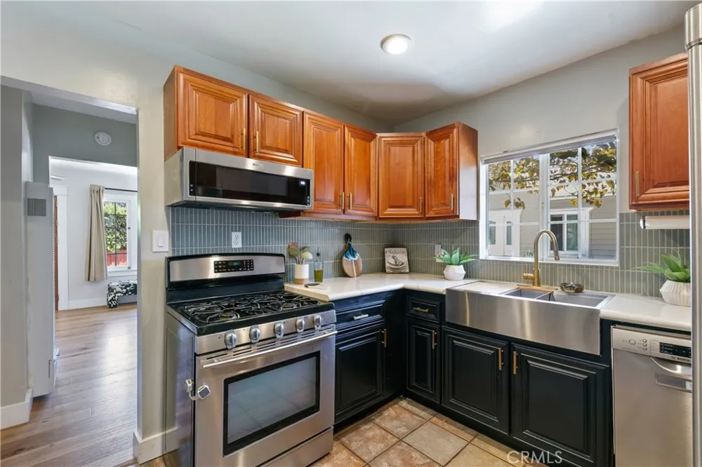 719 Columbia Place Torrance, CA 90501