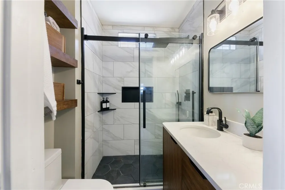 719 Columbia Place Torrance, CA 90501