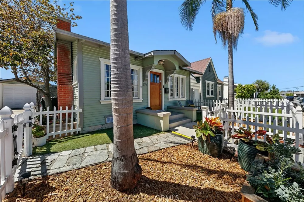 719 Columbia Place Torrance, CA 90501