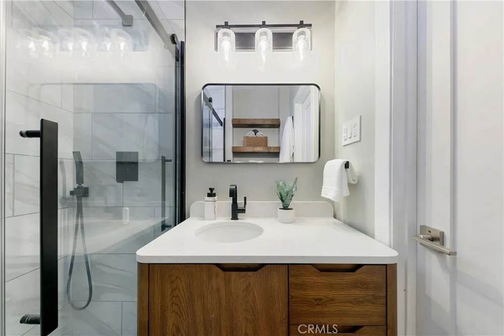 719 Columbia Place Torrance, CA 90501