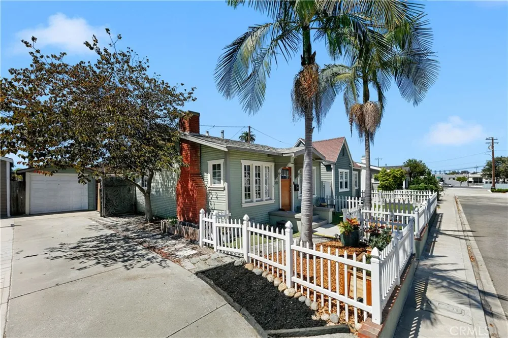 719 Columbia Place Torrance, CA 90501