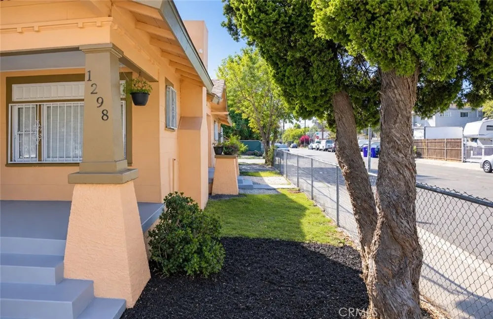 1298 Acacia San Bernardino, CA 92405