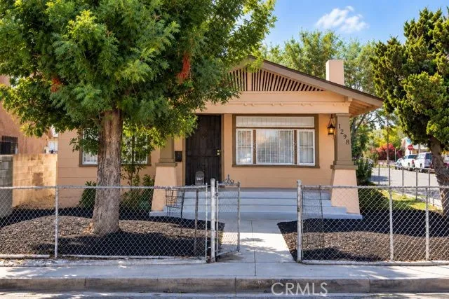 1298 Acacia San Bernardino, CA 92405