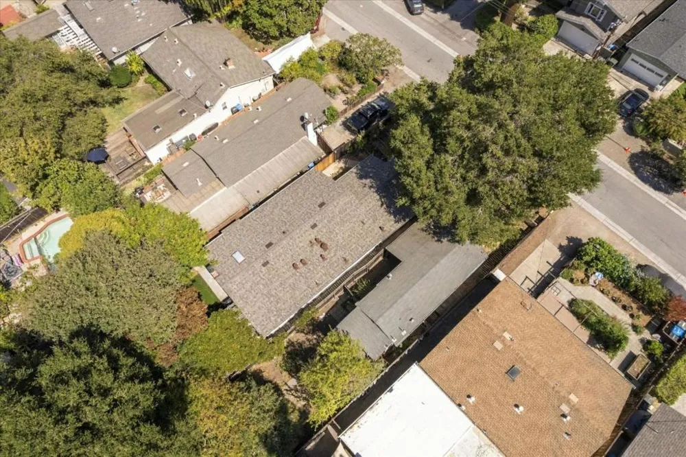 653 San Benito Avenue Menlo Park, CA 94025