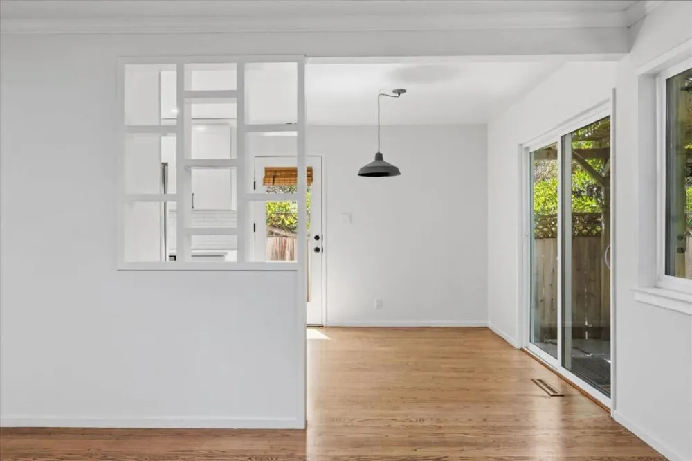 653 San Benito Avenue Menlo Park, CA 94025