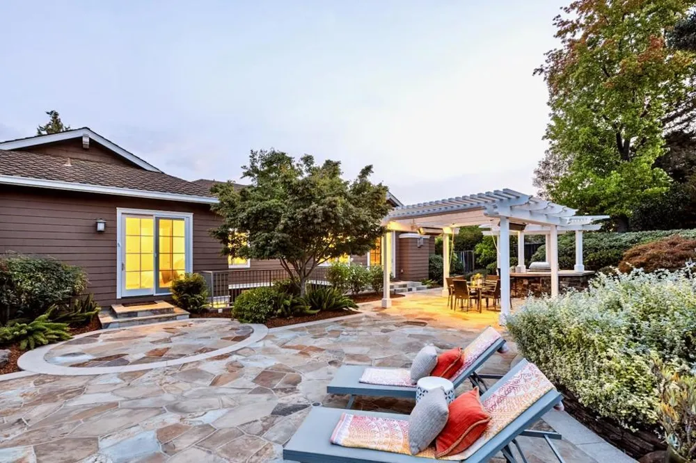 1273 Windimer Drive Los Altos, CA 94024