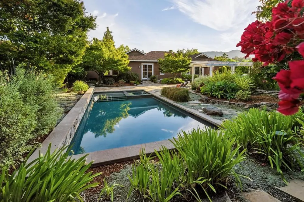 1273 Windimer Drive Los Altos, CA 94024