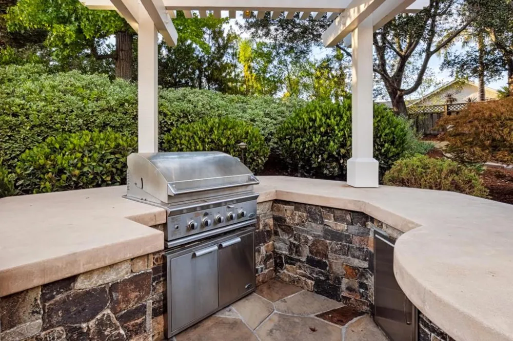 1273 Windimer Drive Los Altos, CA 94024