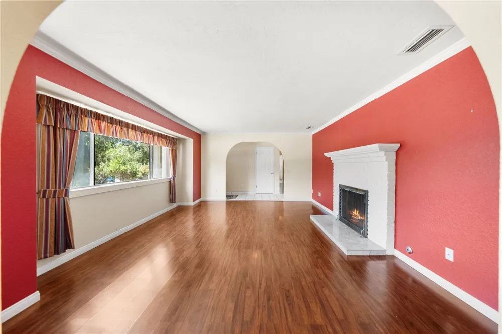 1732 E Mission Road Fallbrook, CA 92028