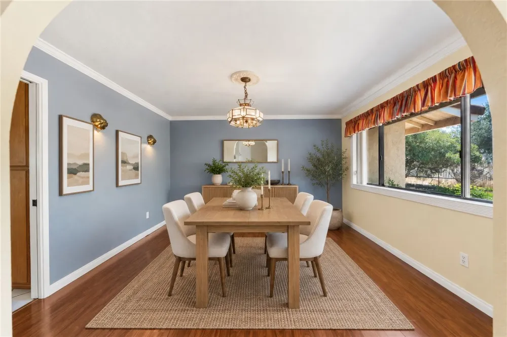 1732 E Mission Road Fallbrook, CA 92028