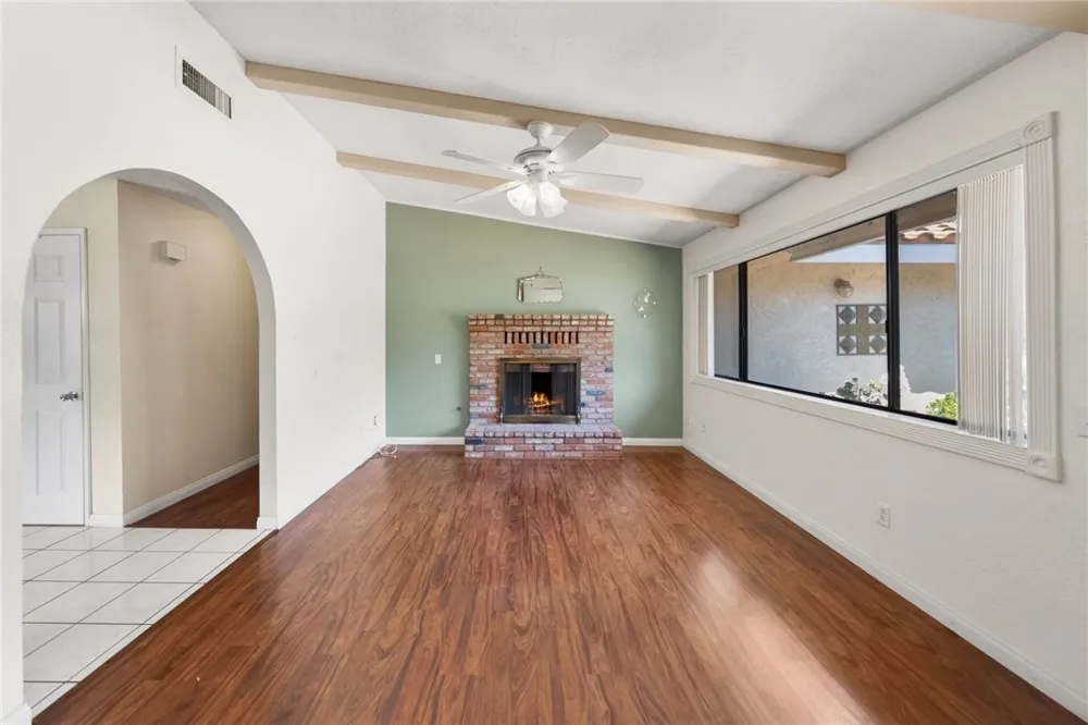 1732 E Mission Road Fallbrook, CA 92028