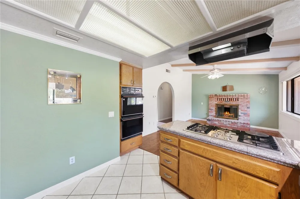 1732 E Mission Road Fallbrook, CA 92028