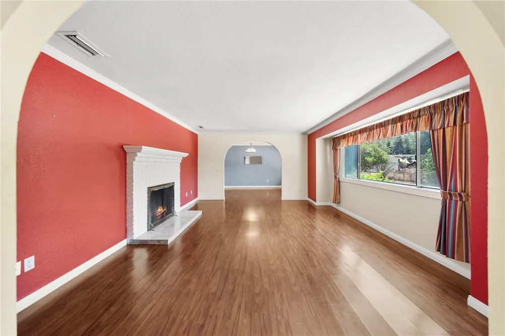 1732 E Mission Road Fallbrook, CA 92028
