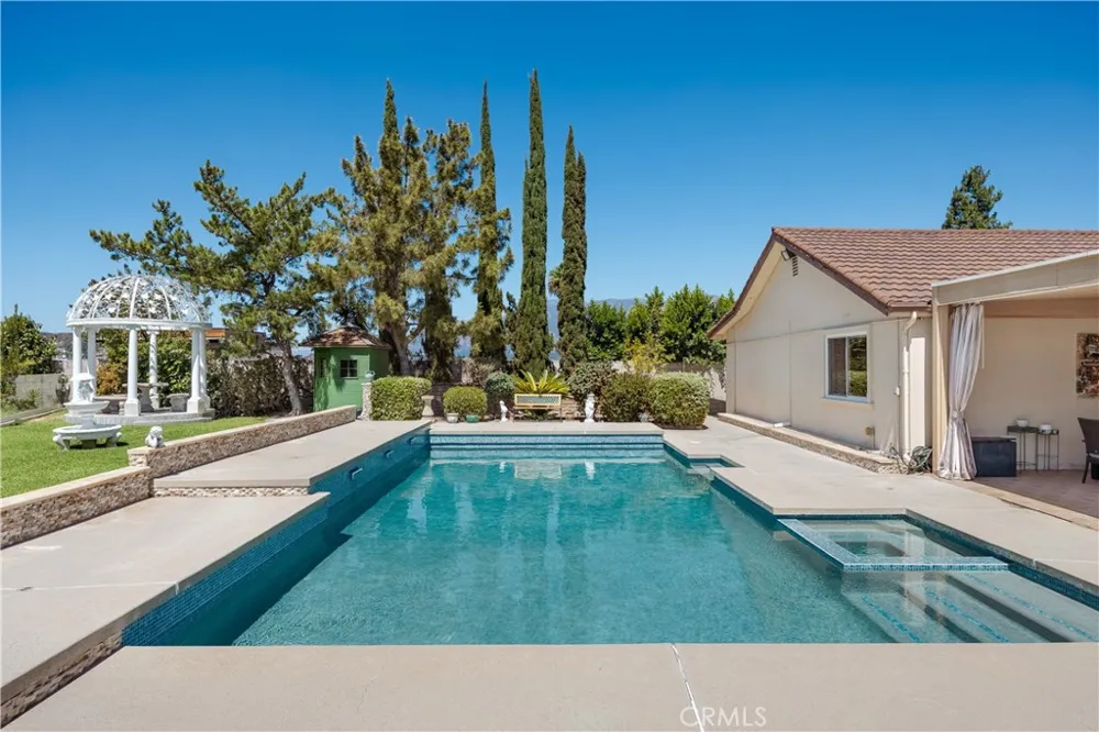 3851 Karen Lynn Drive Glendale, CA 91206