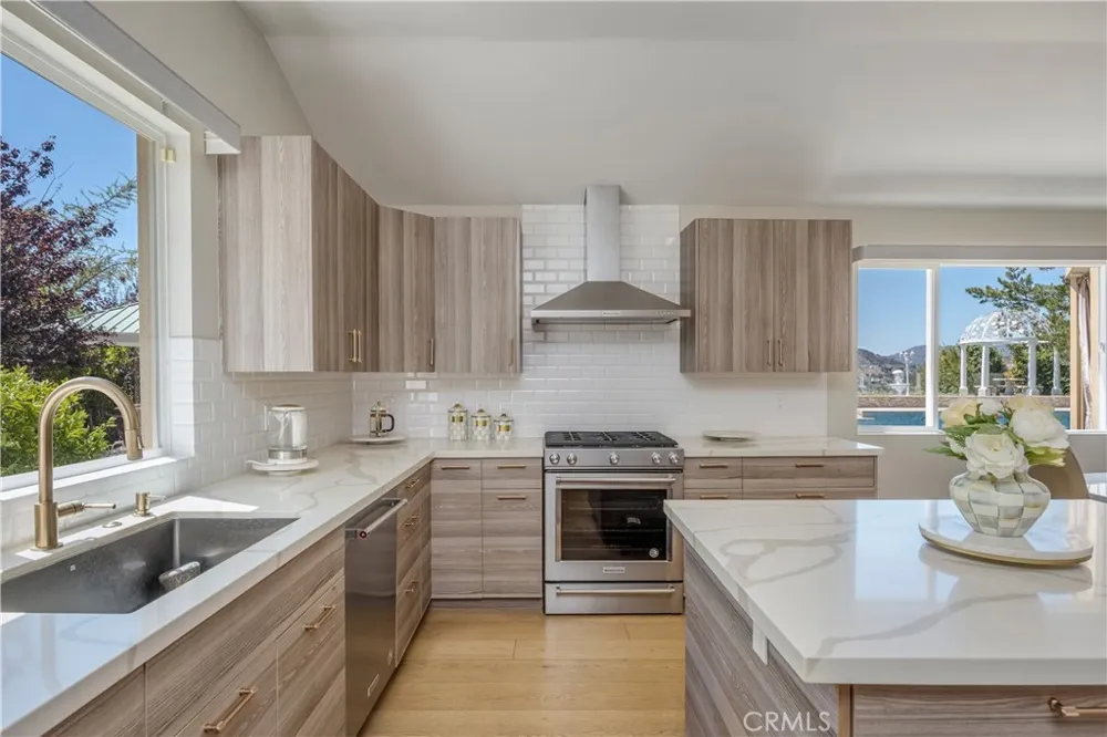 3851 Karen Lynn Drive Glendale, CA 91206