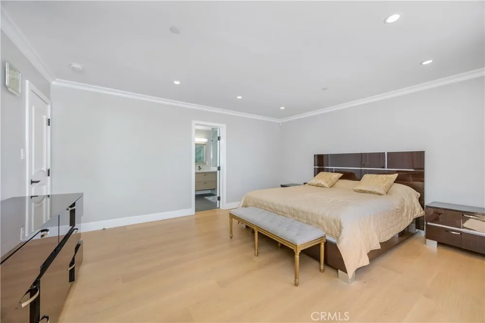 3851 Karen Lynn Drive Glendale, CA 91206