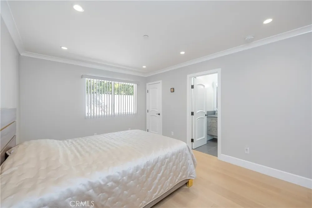 3851 Karen Lynn Drive Glendale, CA 91206