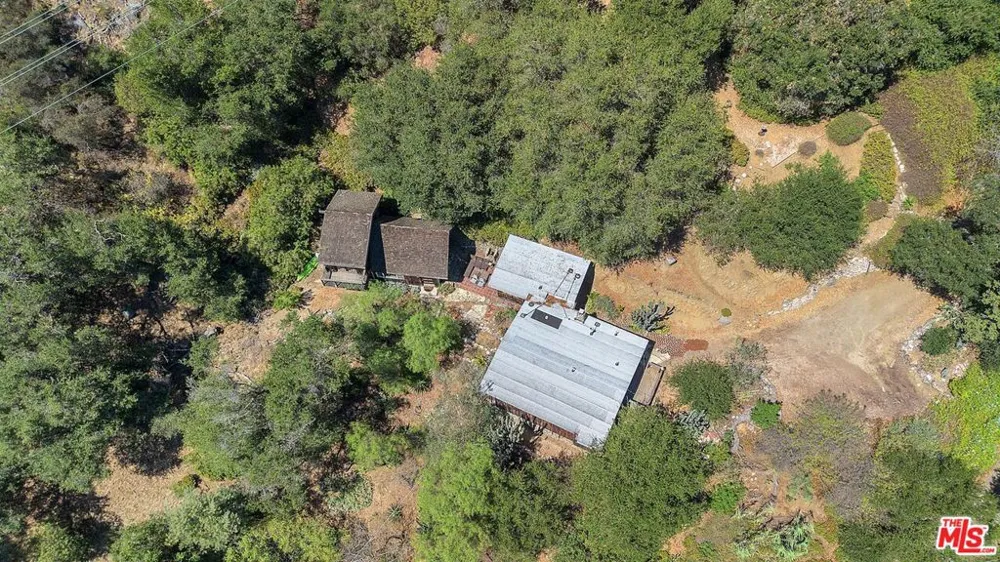 2519 Horse Shoe Canyon Road Los Angeles, CA 90046