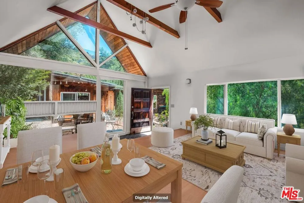 2519 Horse Shoe Canyon Road Los Angeles, CA 90046
