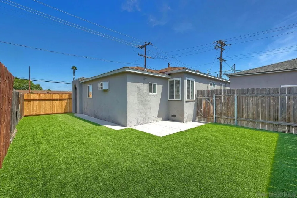 905 W Washington Ave El Cajon, CA 92020
