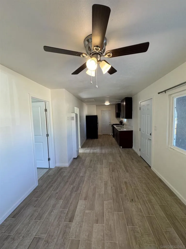 905 W Washington Ave El Cajon, CA 92020