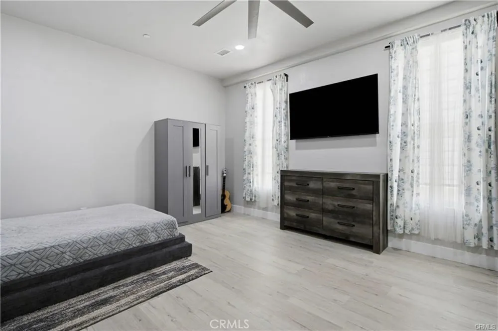 13225 Mountain Pinon Hills, CA 92372
