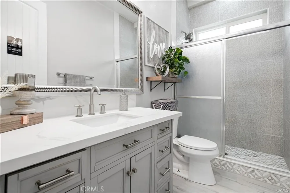 13225 Mountain Pinon Hills, CA 92372