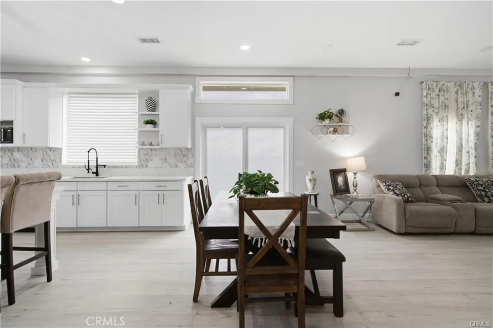 13225 Mountain Pinon Hills, CA 92372