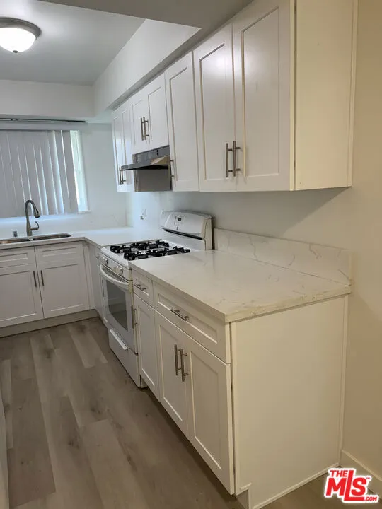1470 S Sherbourne Drive #4 Los Angeles, CA 90035