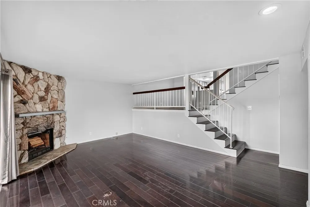 2105 Derek #3 Fullerton, CA 92831
