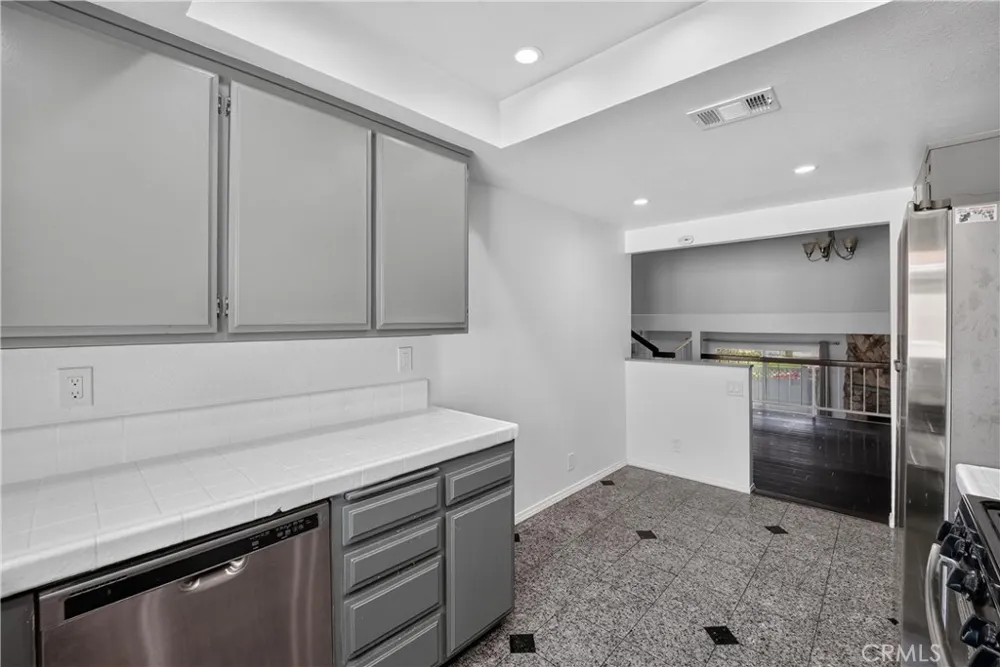 2105 Derek #3 Fullerton, CA 92831