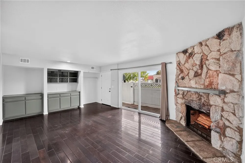 2105 Derek #3 Fullerton, CA 92831