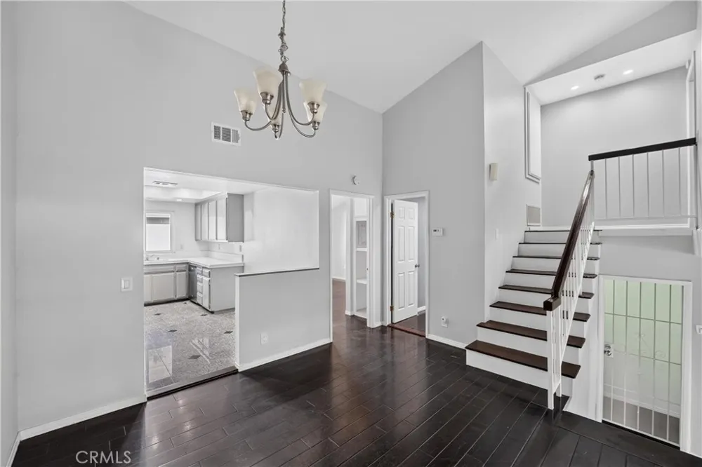2105 Derek #3 Fullerton, CA 92831