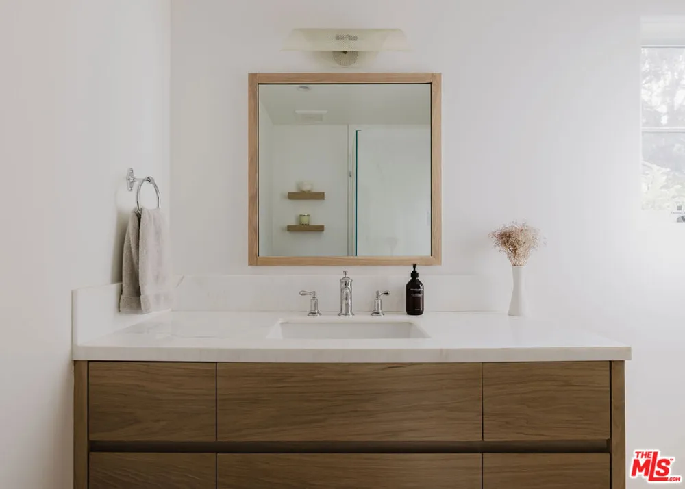 408 Westbourne Drive Los Angeles, CA 90048