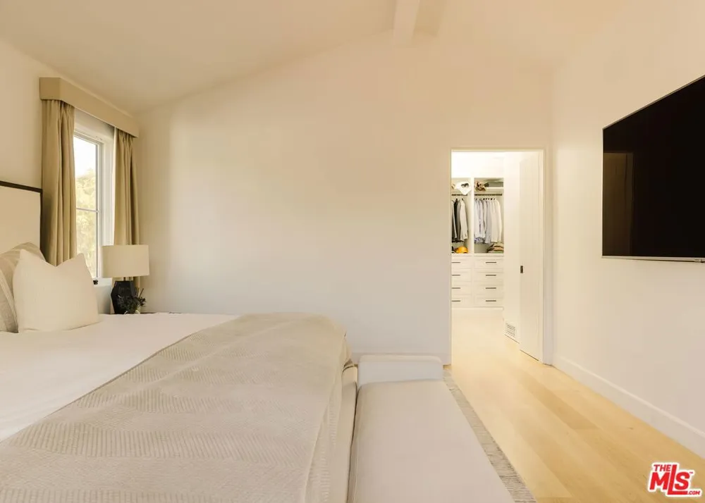 408 Westbourne Drive Los Angeles, CA 90048