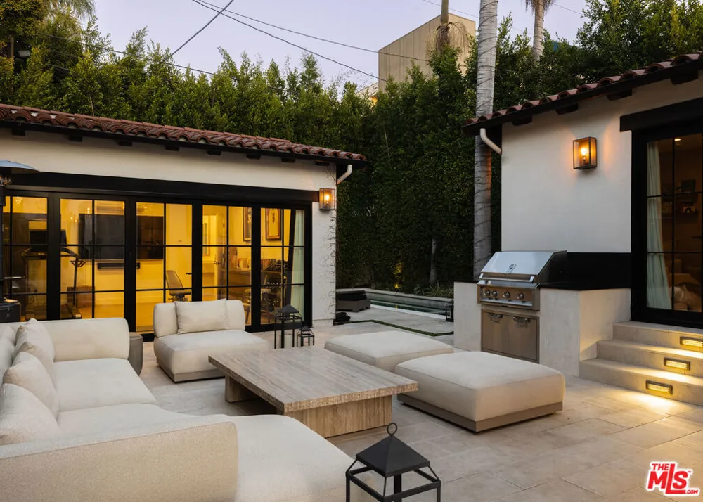 408 Westbourne Drive Los Angeles, CA 90048
