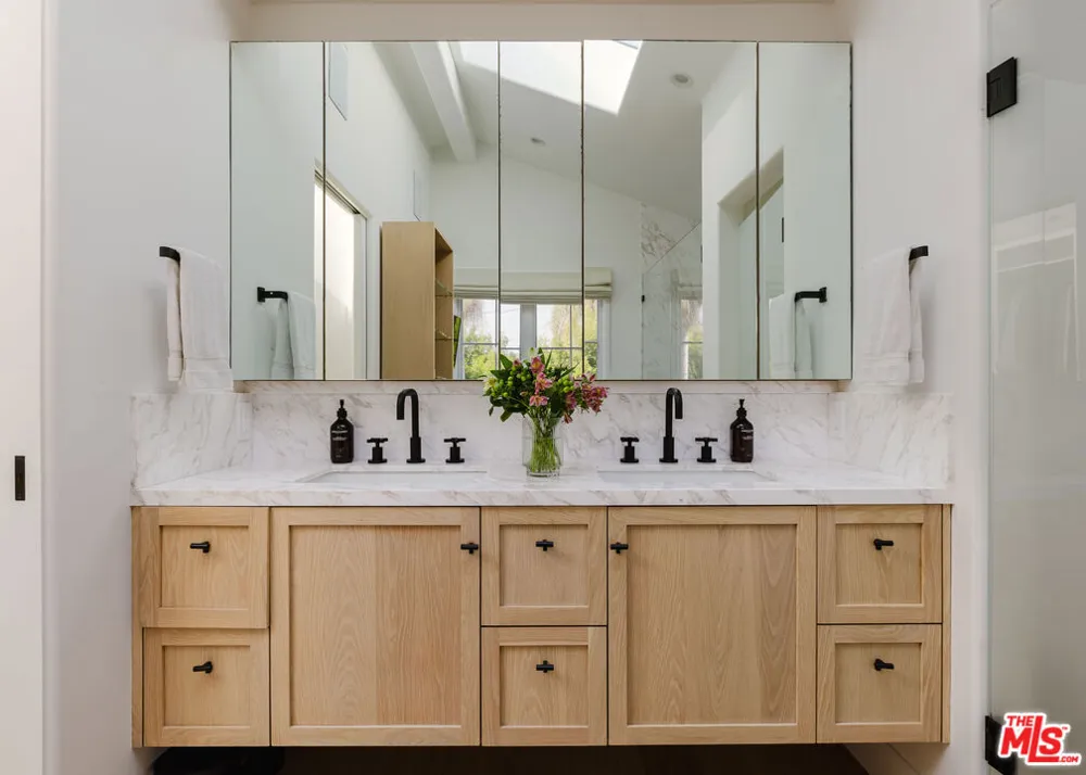 408 Westbourne Drive Los Angeles, CA 90048