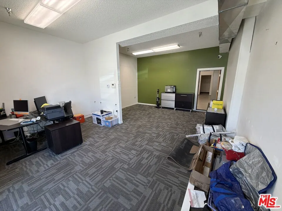 555 Commercial Road #6 Palm Springs, CA 92262